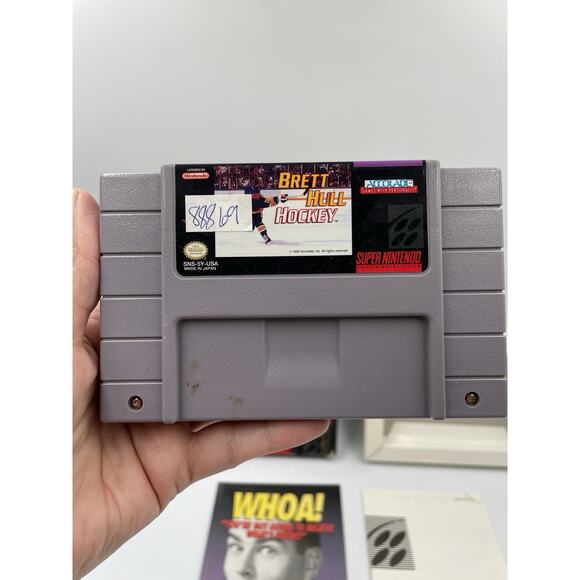 Brett Hull Hockey SNES) Box/ Manual/ Game/Extras Complete!! - Picture 8 of 10